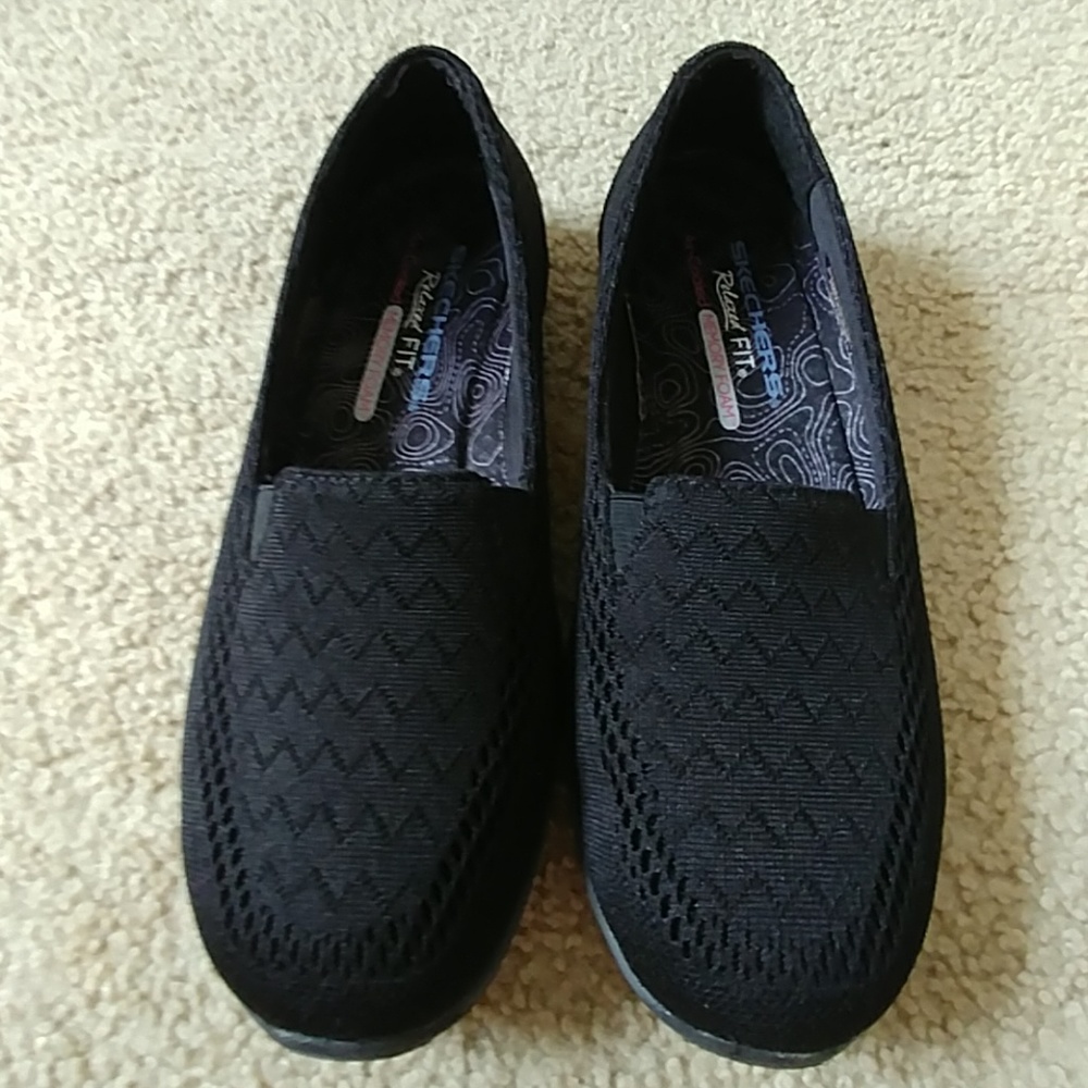 Skechers relaxed fit memory foam 7.5